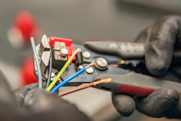 Best Industrial Electrical Services  in Carlyle, IL