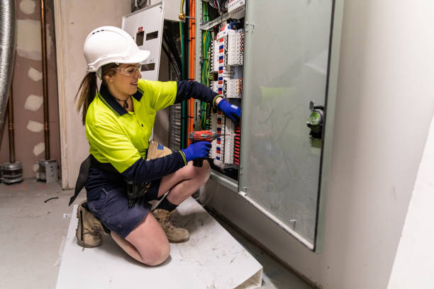 Best Electrical Contractors for Businesses  in Carlyle, IL